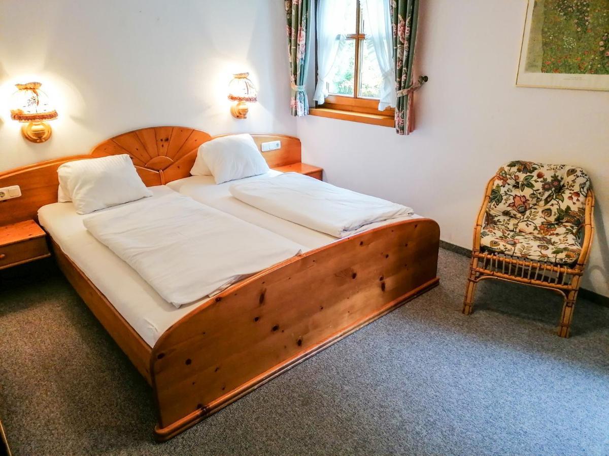 Haus Am Roemerbad Бад Клайнкирххайм Екстериор снимка