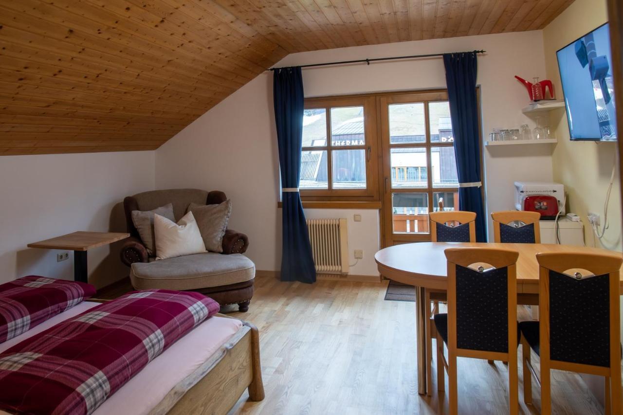 Haus Am Roemerbad Бад Клайнкирххайм Екстериор снимка