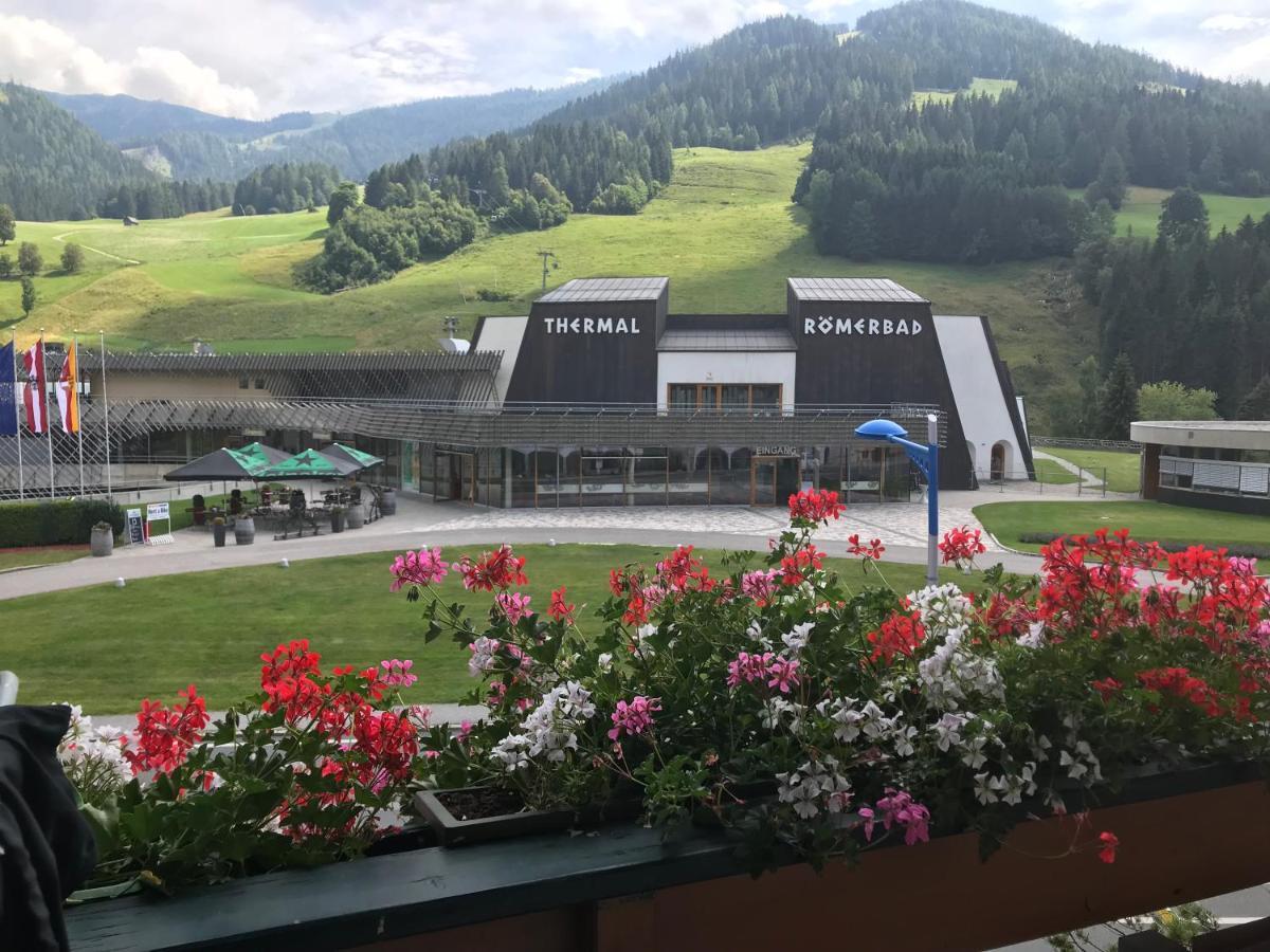 Haus Am Roemerbad Бад Клайнкирххайм Екстериор снимка